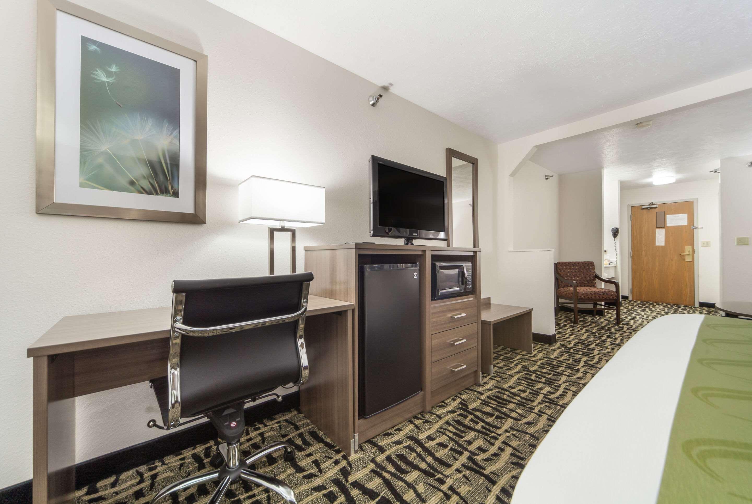 Quality Inn & Suites West Omaha - Ne Linclon Εξωτερικό φωτογραφία
