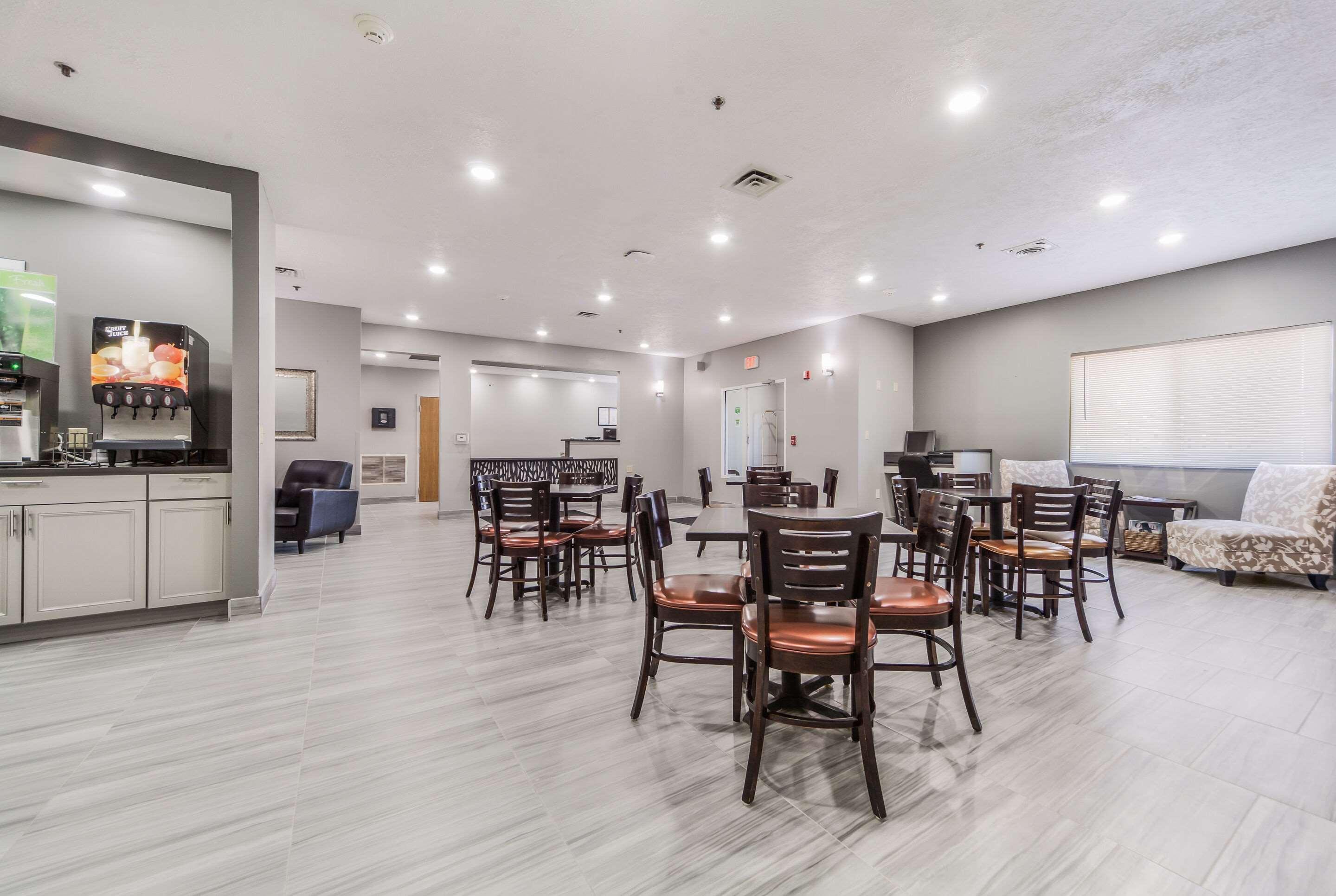 Quality Inn & Suites West Omaha - Ne Linclon Εξωτερικό φωτογραφία