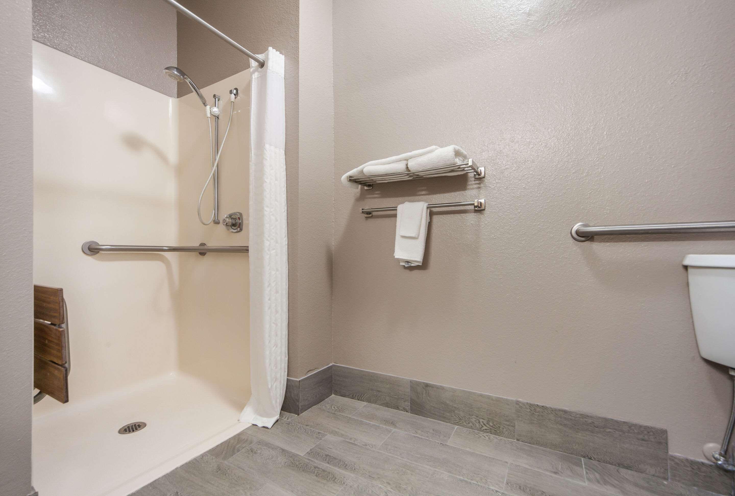 Quality Inn & Suites West Omaha - Ne Linclon Εξωτερικό φωτογραφία
