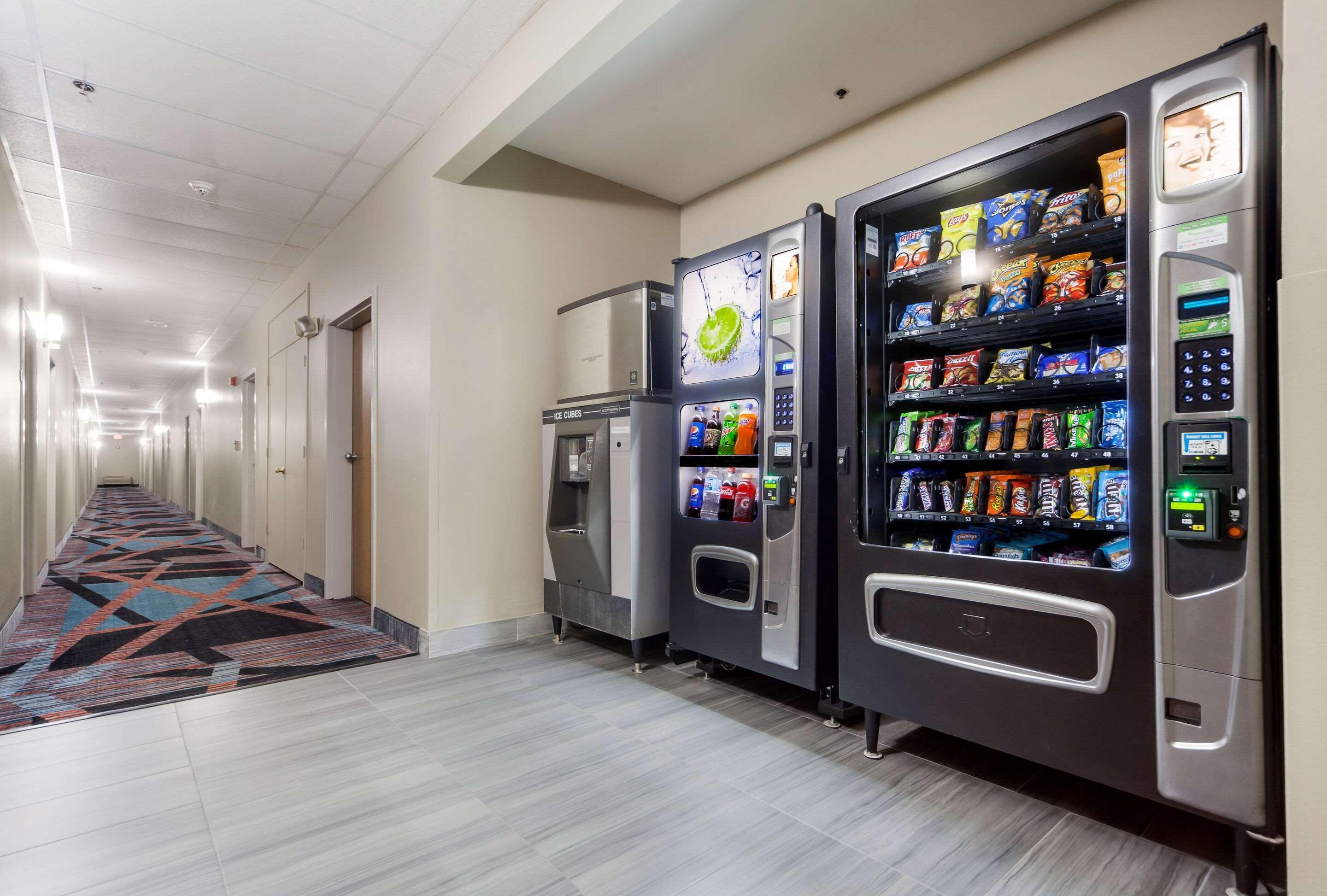 Quality Inn & Suites West Omaha - Ne Linclon Εξωτερικό φωτογραφία