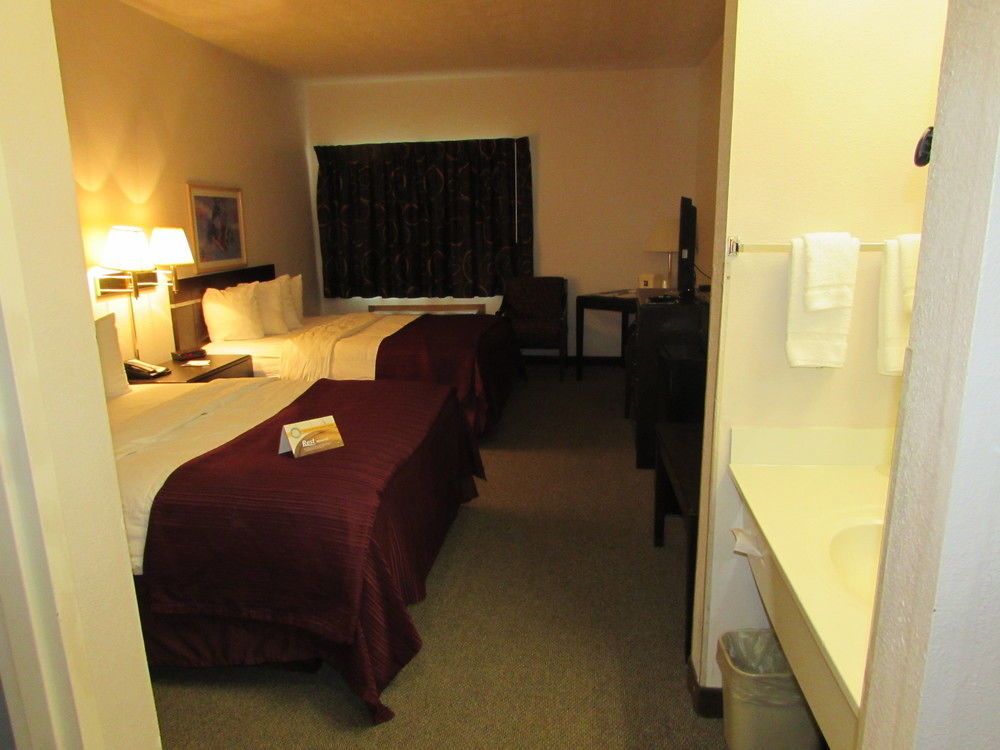 Quality Inn & Suites West Omaha - Ne Linclon Εξωτερικό φωτογραφία